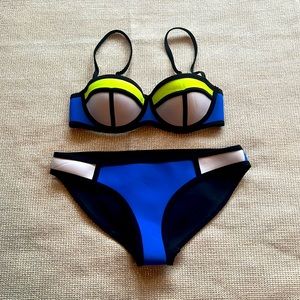 2 piece TRIANGLE swimsuit